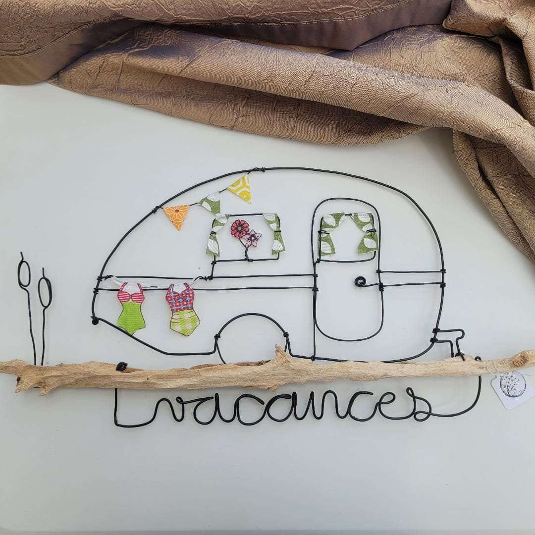 Caravane de vacances en fil d'aluminium, décoration artisanale — Florifer